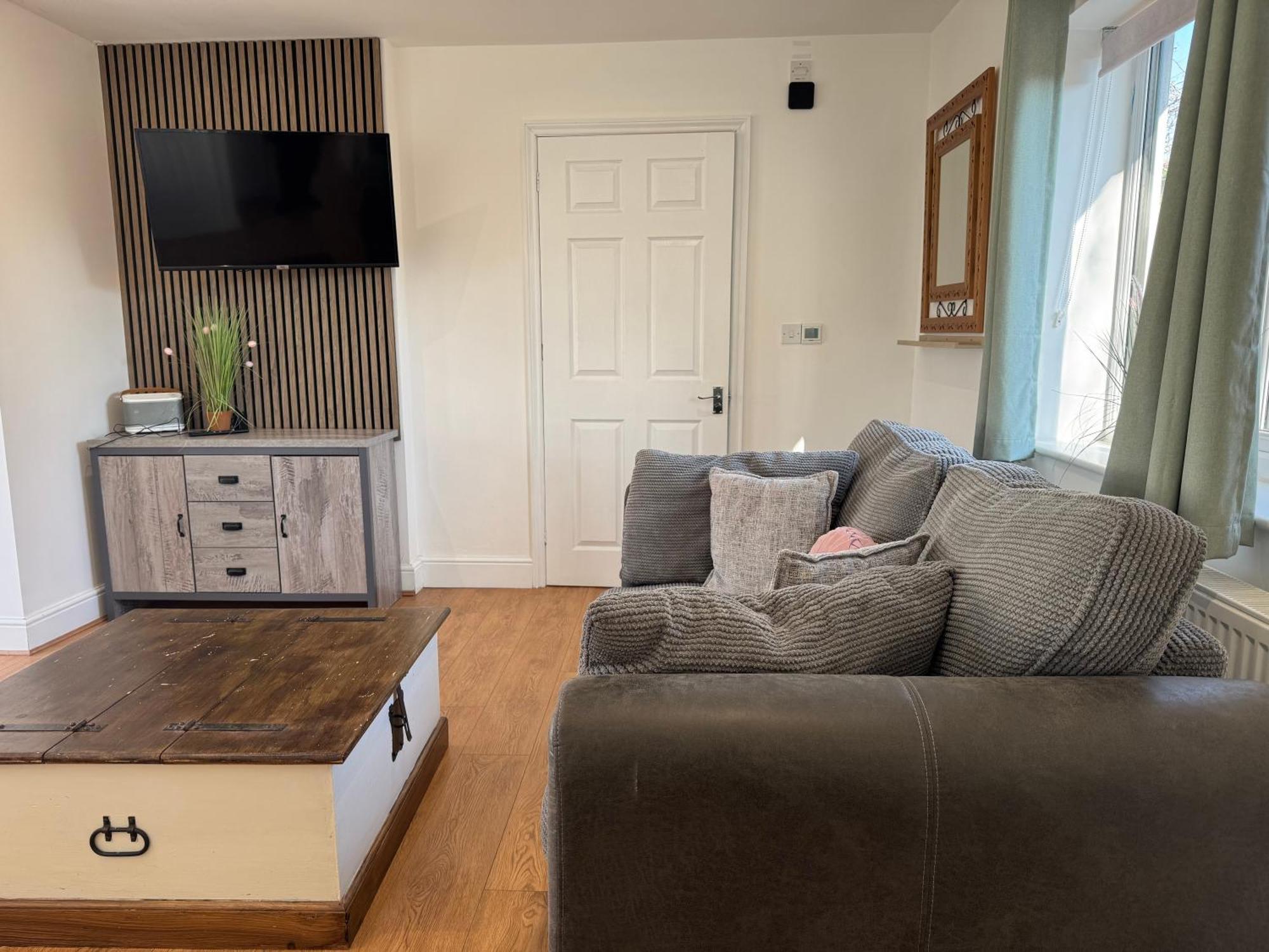 Number 1 Lytton Tree Lodge Reydon Экстерьер фото